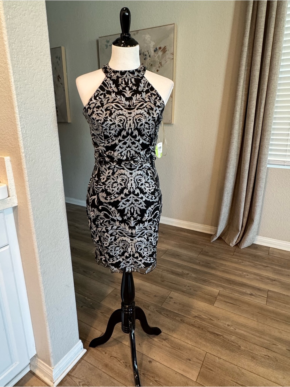 NWOT Black & Silver Patterned women size Small Halter Sheath Dress